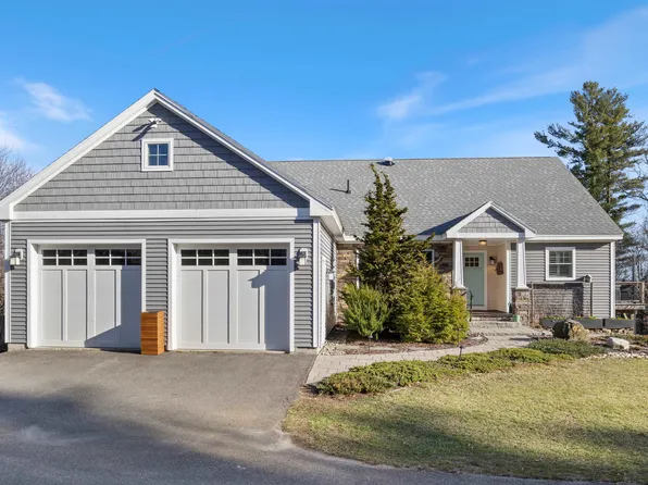 11 Hovey Road, Londonderry, NH 03053