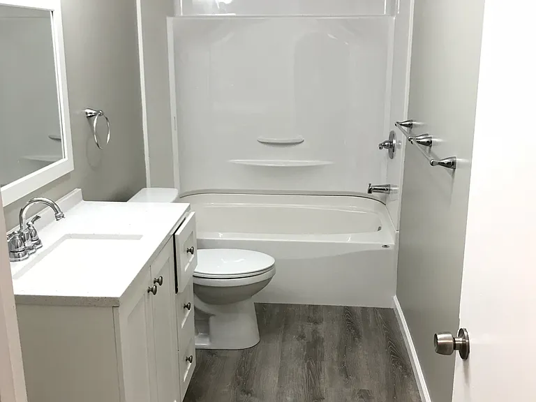 497 Scott Rd #11 — Photo 7