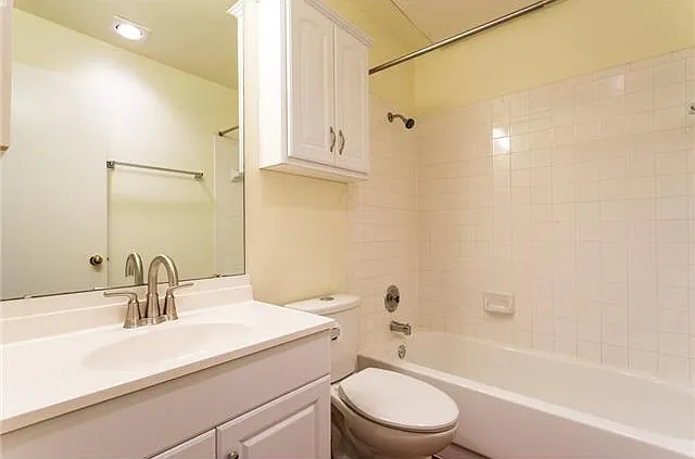 2804 Rio Grande St #1-204 — Photo 8