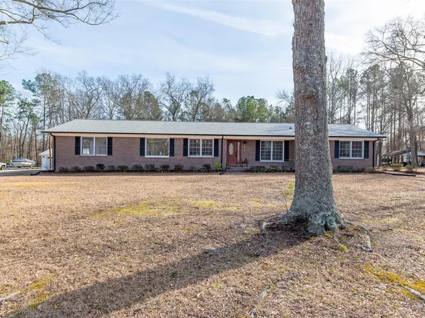 2715 Pineview Dr, Lancaster, SC 29720