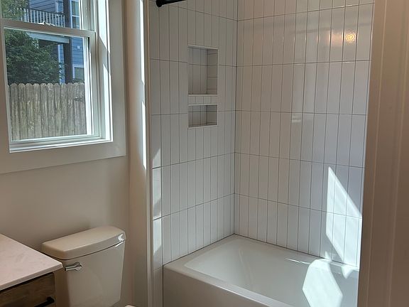 5th image of 115 W 14th St #A