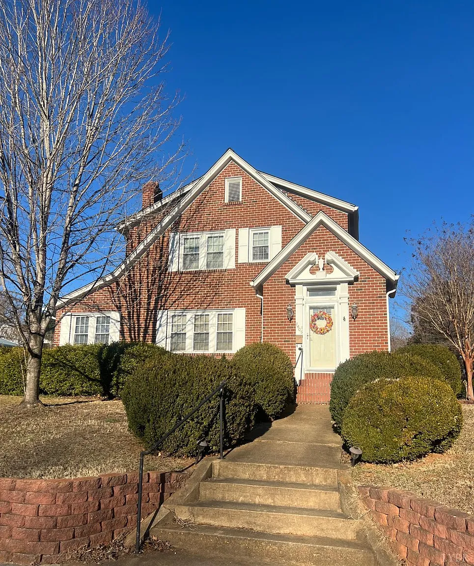 1405 Bedford Ave photo 1