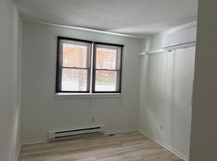 237 Grantwood Dr #4, Amherst, MA 01002
