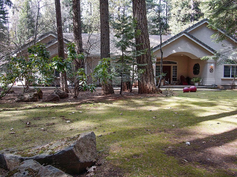 1st image of 31318 Woodridge Dr