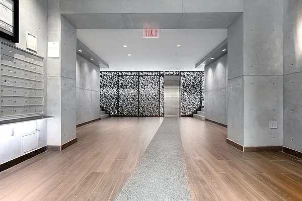 Rented by REAL New York | media 7