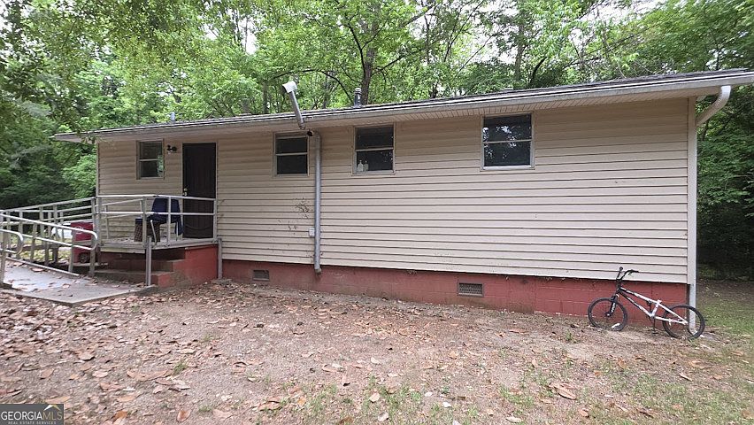 2nd image of 4030 Suzanne Dr