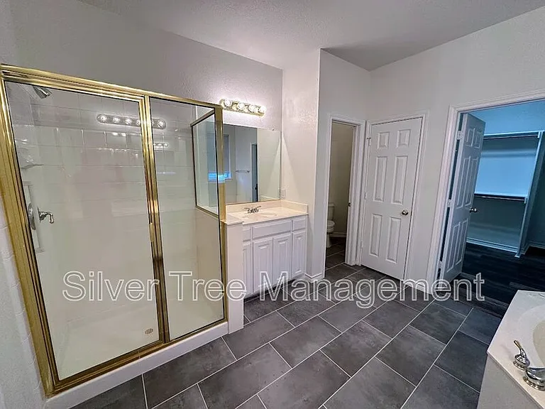 3200 Blenheim Ct — Photo 30