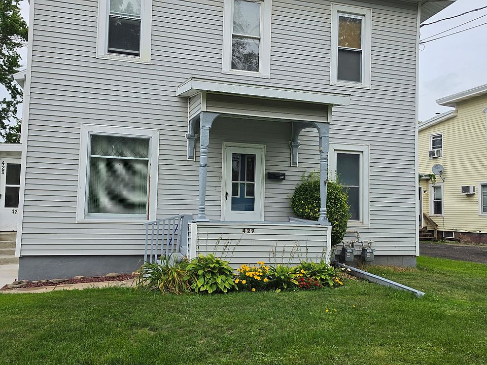 1st image of 429 Sconondoa St #1