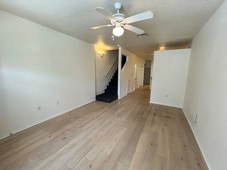 4415 SW 34th St #803 — Photo 3