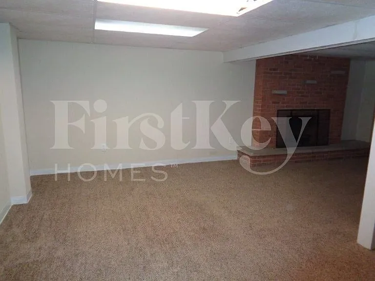 501 Harmony Dr — Photo 14