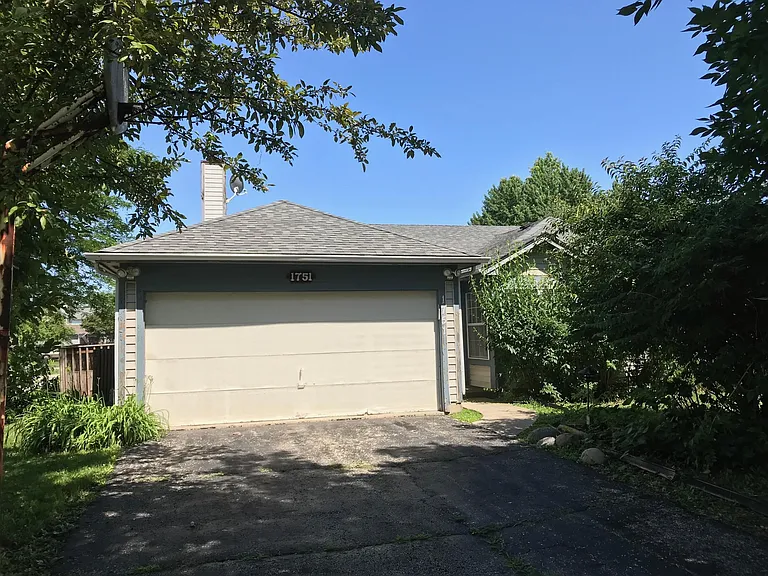 1751 Ranchview Dr — Photo 13