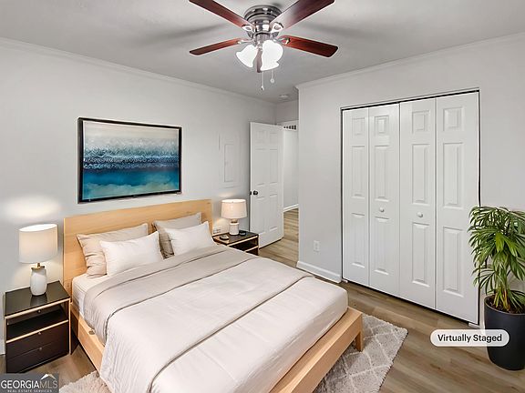 4th image of 764 Chestnut Cove Trl