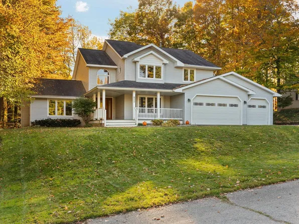 4559 Summit View Dr, Traverse City, MI 49684