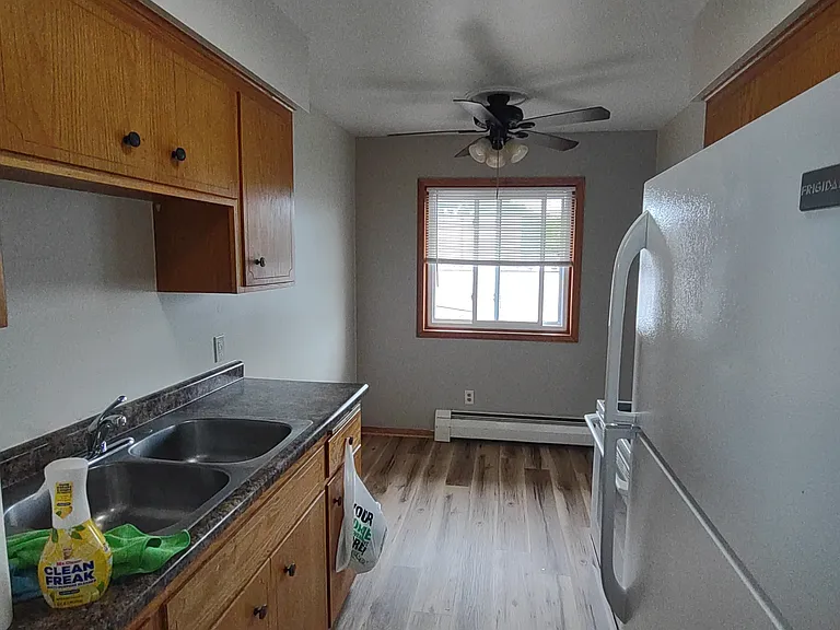 8401 Center Dr NE — Photo 17