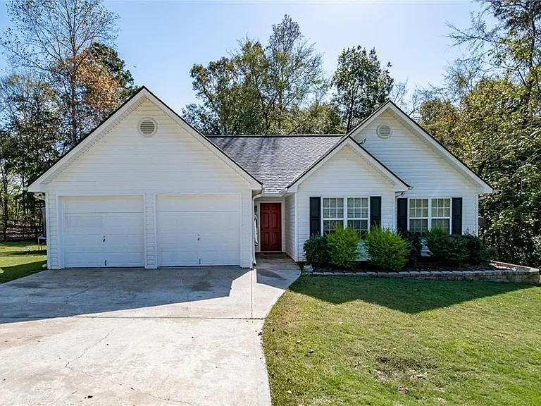 118 Jimmy Reynolds Dr — Photo 1