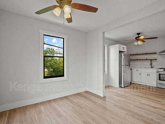 3rd image of 422 Kanuga Dr Unit 6