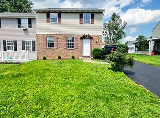 447 Garland Cir, Lancaster, PA 17602