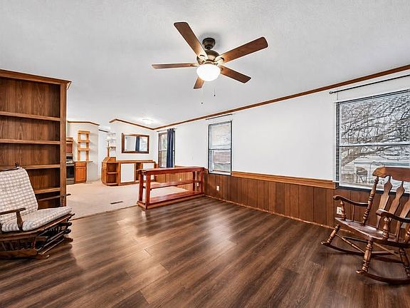 2nd image of 1330 Hanover Rd #203