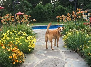 224 Blue Point Rd, Oakdale, NY 11769