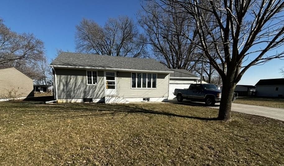 224 Sherman St, Beemer, NE 68716 Zillow