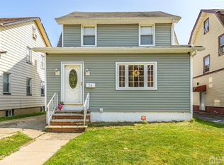 74 Warwick St, East Orange, NJ 07017