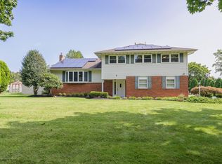 2 Partridge Ave, Freehold, NJ 07728