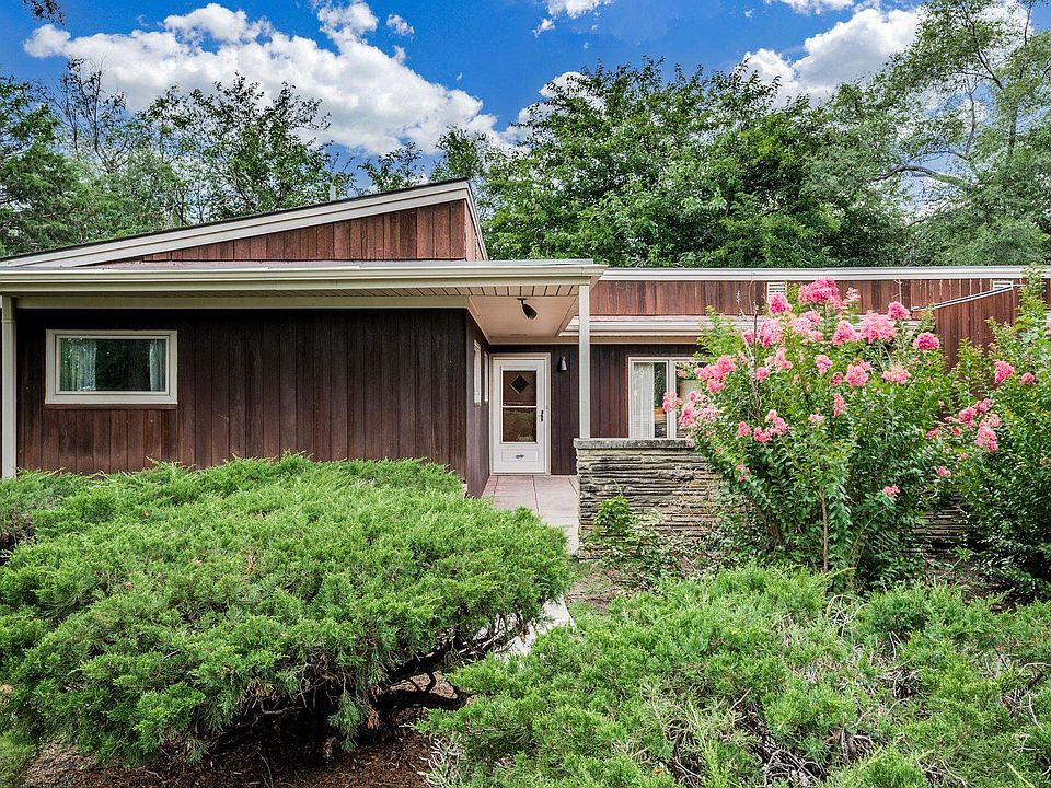 洋書 Mountain Houses Mountain Dwelling / STUDIO FSJ | ArchDaily