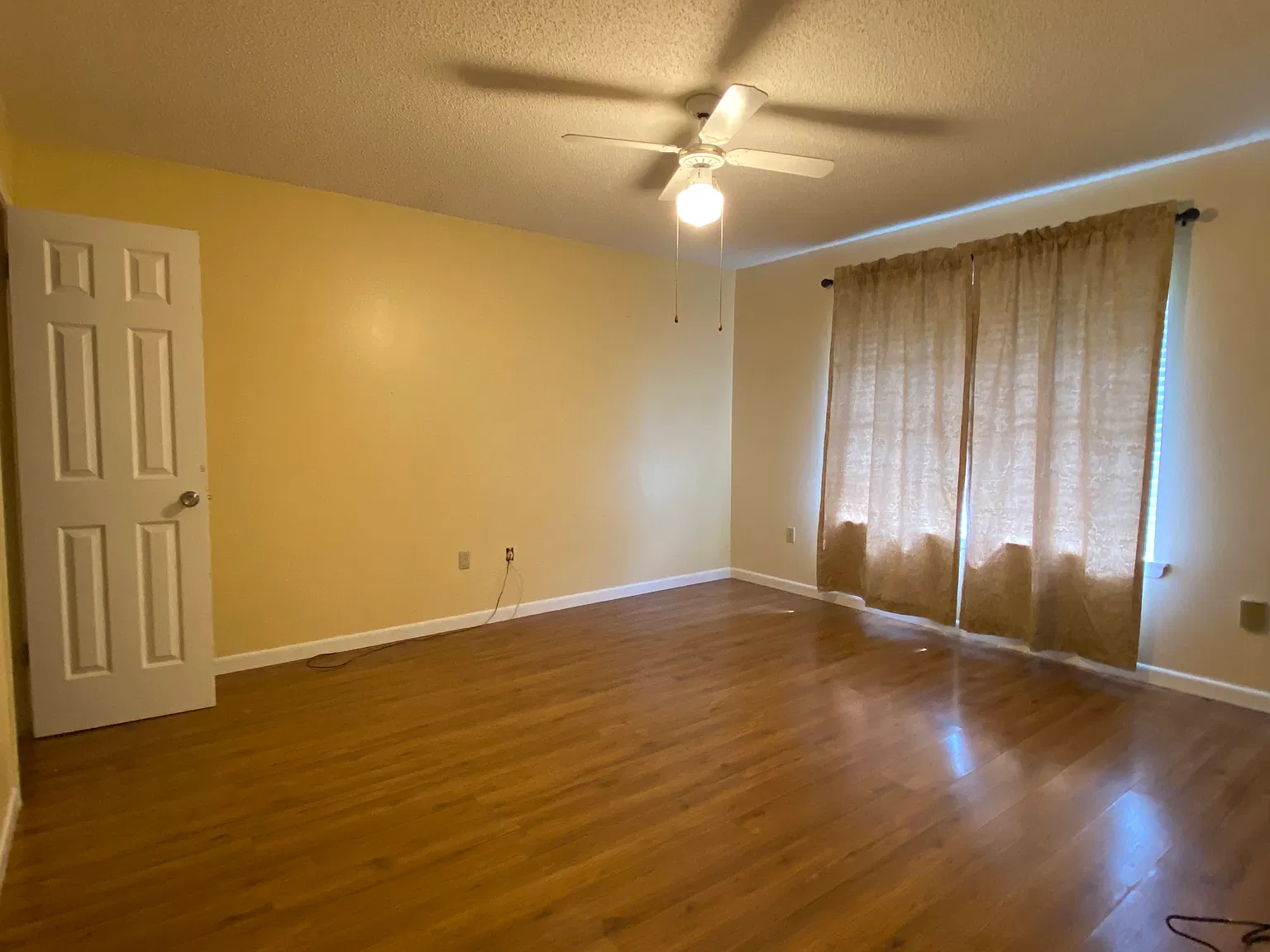 3 bed, 1600 sqft, $1,450 — Photo 4