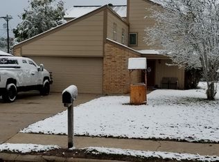 605 S Remington Dr, Angleton, TX 77515