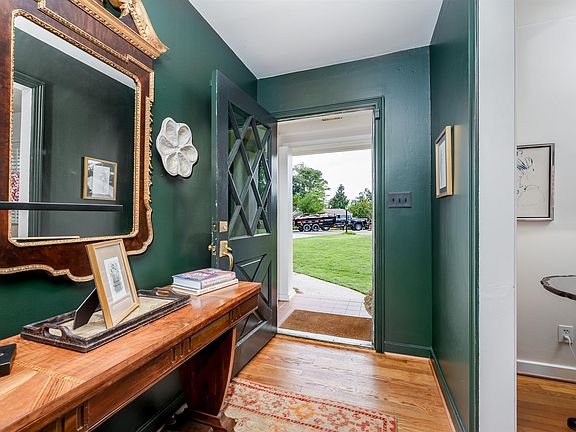 5th image of 148 Camellia Cir