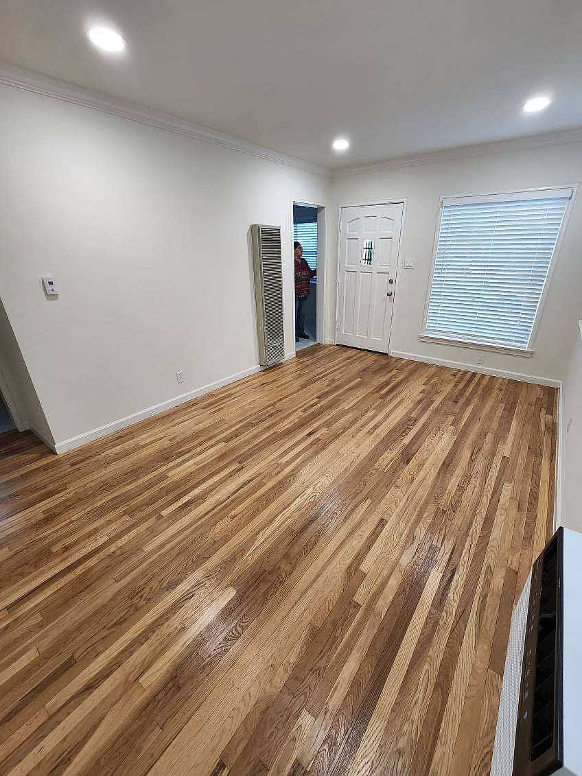 2 bed, 950 sqft, $3,500 — Photo 3