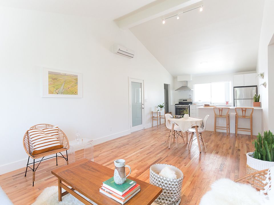 1st image of 2703 Bellevue Ave #6