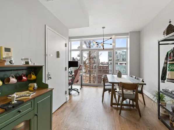 149 Conselyea Street image 1 of 10