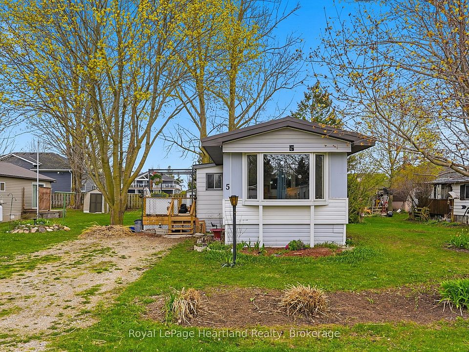 1st image of 5 Trailer Park Rd
