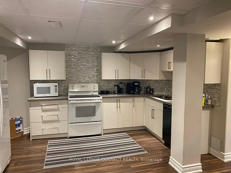 43 Tomlin Cres #LOWER — Photo 6