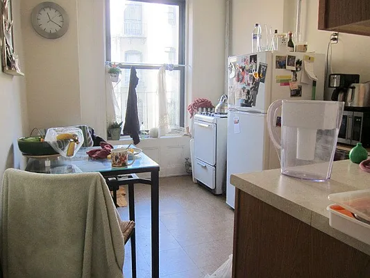 Rented by Tosh Marks Property Group | media 9