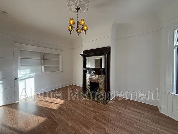5th image of 117 Sanchez St Unit 3