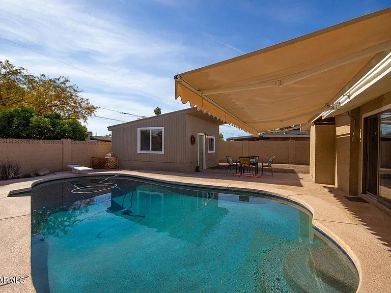 1609 E Gaylon Dr — Photo 14