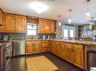 3990 Jochen Ln, Freyburg, TX 78956