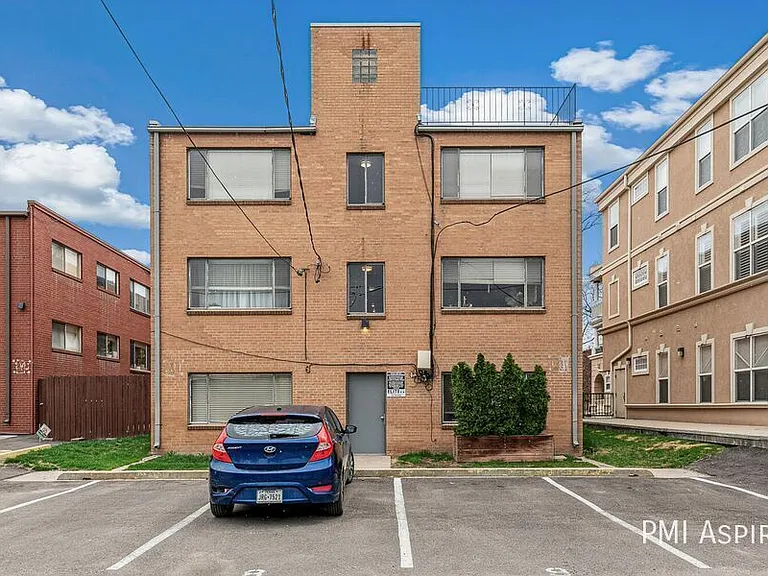 59 N Ogden St #10 — Photo 26