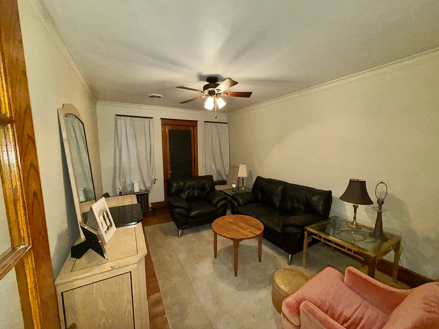 2 bed, $900 — Photo 3