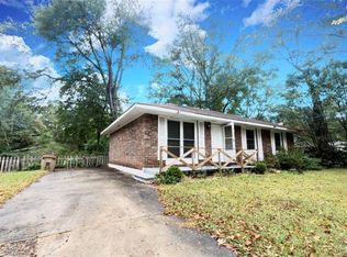 6953 Eunice Dr, Riverdale, GA 30274