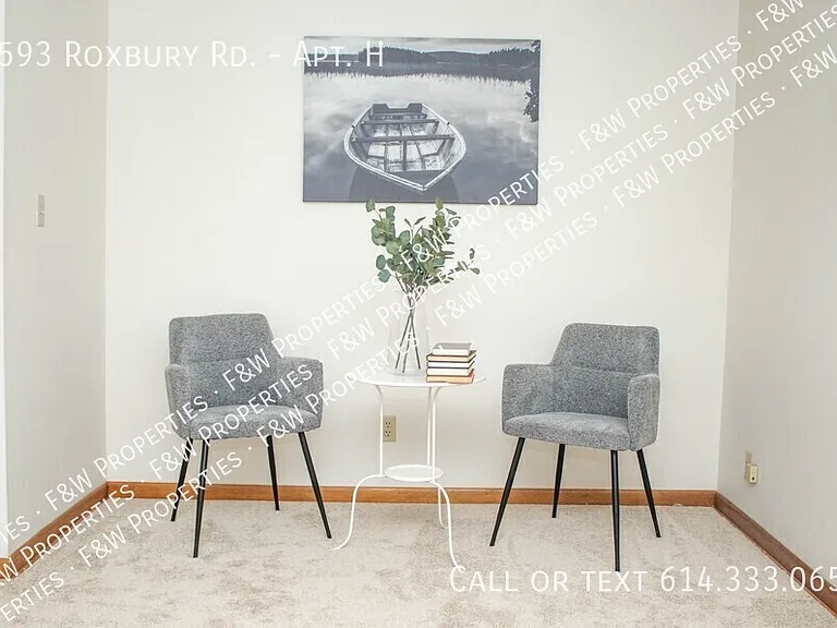 1593 Roxbury Rd #H — Photo 8