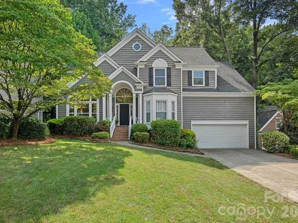 8414 Summerfield Ln, Huntersville, NC 28078