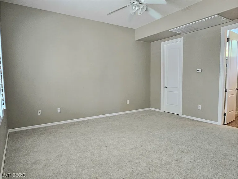 2139 Twin Falls Dr — Photo 45