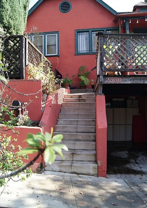 1st image of 2332 Echo Park Ave