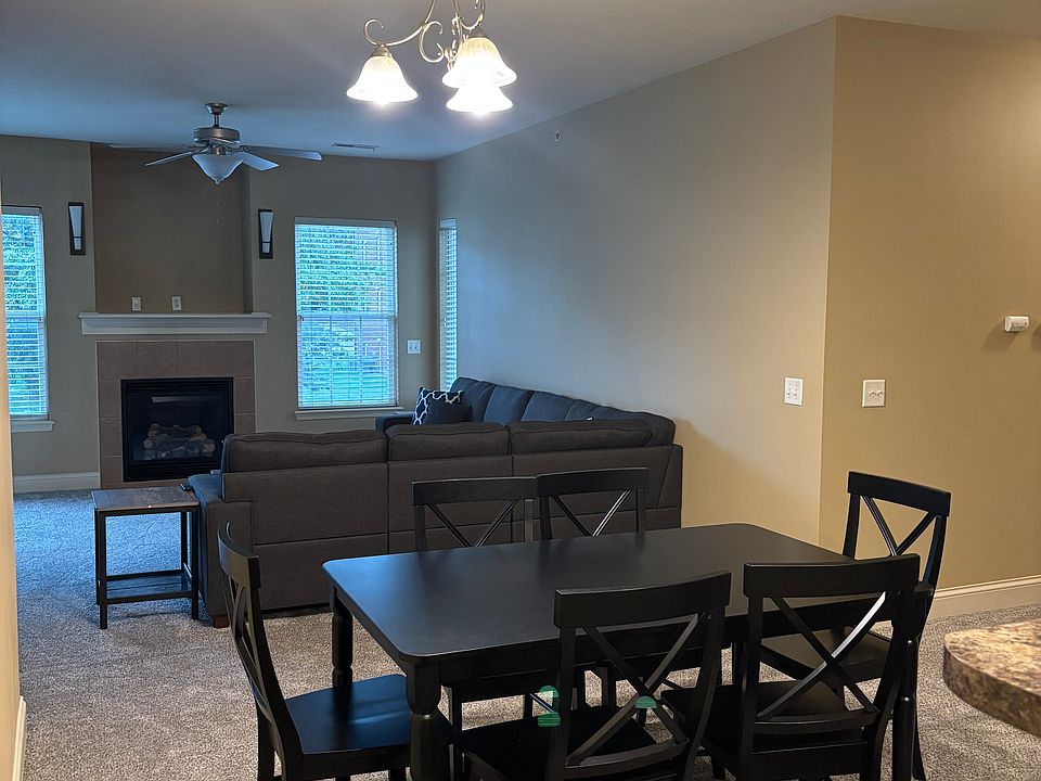 1st image of 613 Grandview Ct #2
