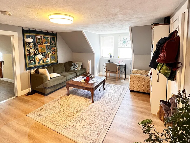 48 Beacon St #3 — Photo 9