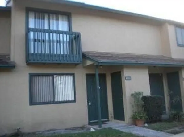 6504 Dockside Cir, Greenacres, FL 33463