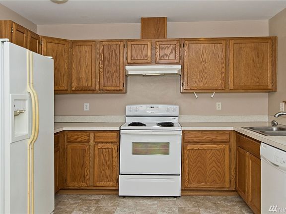 4th image of 13326 120th Ave E